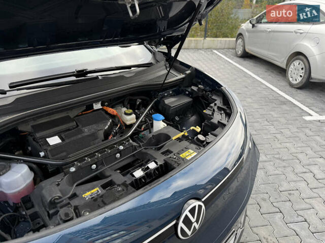 Синий Фольксваген ID.4, объемом двигателя 0 л и пробегом 5 тыс. км за 22499 $, фото 40 на Automoto.ua