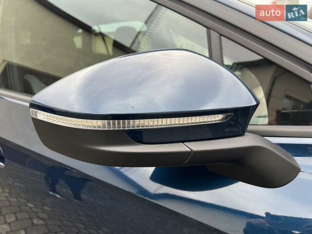 Синий Фольксваген ID.4, объемом двигателя 0 л и пробегом 20 тыс. км за 22700 $, фото 20 на Automoto.ua