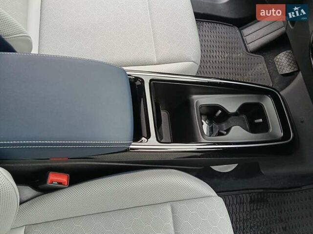 Синий Фольксваген ID.4, объемом двигателя 0 л и пробегом 3 тыс. км за 29999 $, фото 30 на Automoto.ua