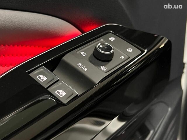 Белый Фольксваген ID.4 Crozz, объемом двигателя 0 л и пробегом 1 тыс. км за 44000 $, фото 12 на Automoto.ua