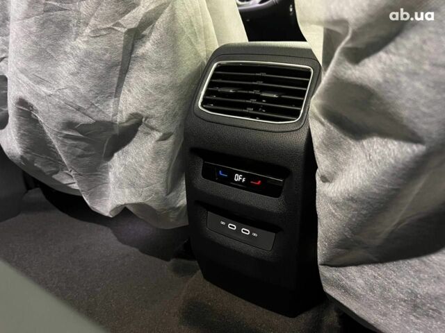 Белый Фольксваген ID.4 Crozz, объемом двигателя 0 л и пробегом 1 тыс. км за 44000 $, фото 19 на Automoto.ua