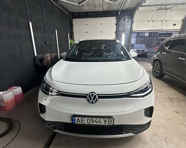 Белый Фольксваген ID.4 Crozz, объемом двигателя 0 л и пробегом 73 тыс. км за 21800 $, фото 2 на Automoto.ua