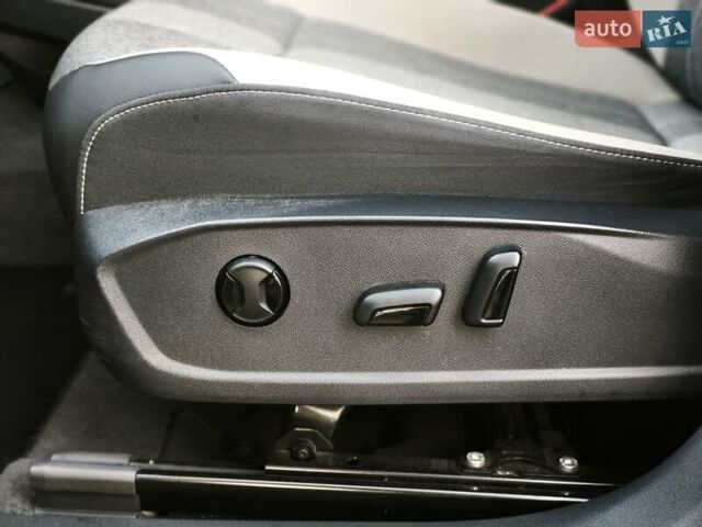 Белый Фольксваген ID.4 Crozz, объемом двигателя 0 л и пробегом 64 тыс. км за 24500 $, фото 12 на Automoto.ua