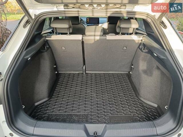 Белый Фольксваген ID.4 Crozz, объемом двигателя 0 л и пробегом 76 тыс. км за 20300 $, фото 13 на Automoto.ua