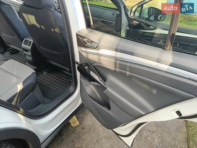 Белый Фольксваген ID.4 Crozz, объемом двигателя 0 л и пробегом 76 тыс. км за 20300 $, фото 23 на Automoto.ua