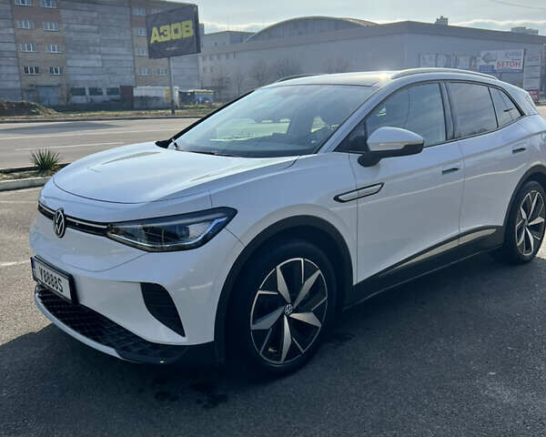 Белый Фольксваген ID.4 Crozz, объемом двигателя 0 л и пробегом 59 тыс. км за 22600 $, фото 6 на Automoto.ua