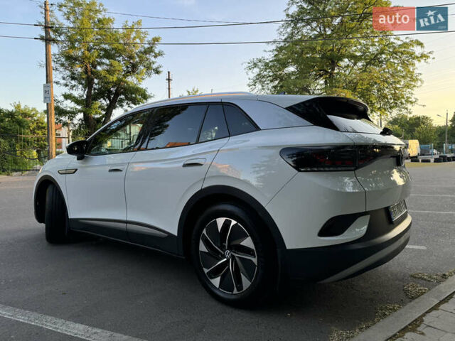 Белый Фольксваген ID.4 Crozz, объемом двигателя 2.5 л и пробегом 28 тыс. км за 24500 $, фото 2 на Automoto.ua