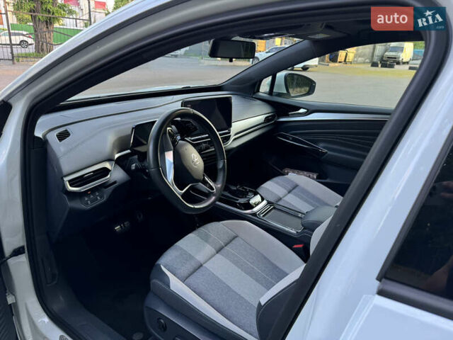 Белый Фольксваген ID.4 Crozz, объемом двигателя 2.5 л и пробегом 28 тыс. км за 24500 $, фото 7 на Automoto.ua