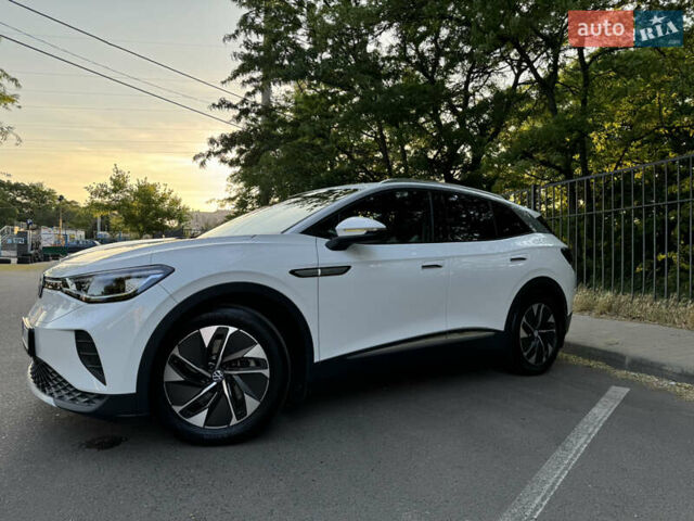 Белый Фольксваген ID.4 Crozz, объемом двигателя 2.5 л и пробегом 28 тыс. км за 24500 $, фото 1 на Automoto.ua