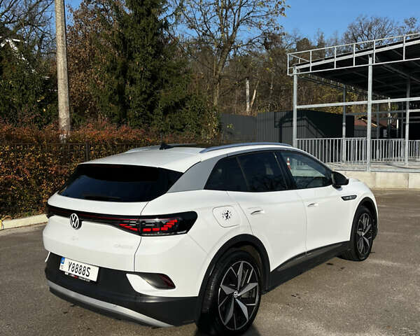 Белый Фольксваген ID.4 Crozz, объемом двигателя 0 л и пробегом 59 тыс. км за 22600 $, фото 3 на Automoto.ua