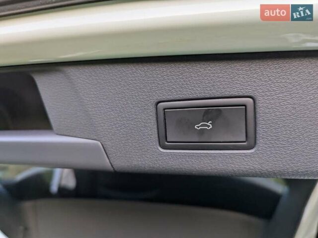 Білий Фольксваген ID.4 Crozz, об'ємом двигуна 0 л та пробігом 12 тис. км за 31500 $, фото 13 на Automoto.ua