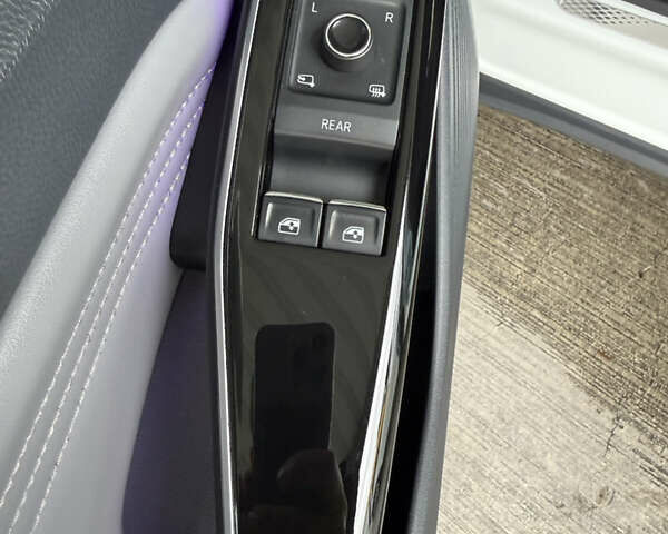 Фольксваген ID.4 Crozz 2023 у Полтаві на Automoto.ua Білий Фольксваген ID.4 Crozz, об'ємом двигуна 0 л та пробігом 60 тис. км за 25000 $, фото 26 на Automoto.ua