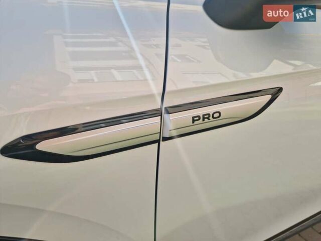 Білий Фольксваген ID.4 Crozz, об'ємом двигуна 0 л та пробігом 28 тис. км за 26999 $, фото 15 на Automoto.ua