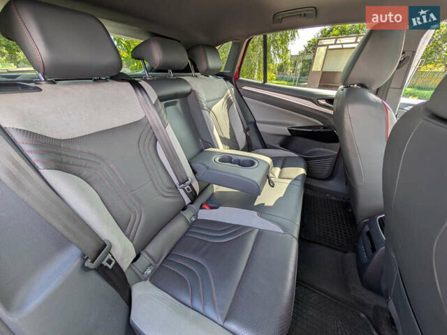 Красный Фольксваген ID.4 Crozz, объемом двигателя 0 л и пробегом 48 тыс. км за 25600 $, фото 28 на Automoto.ua