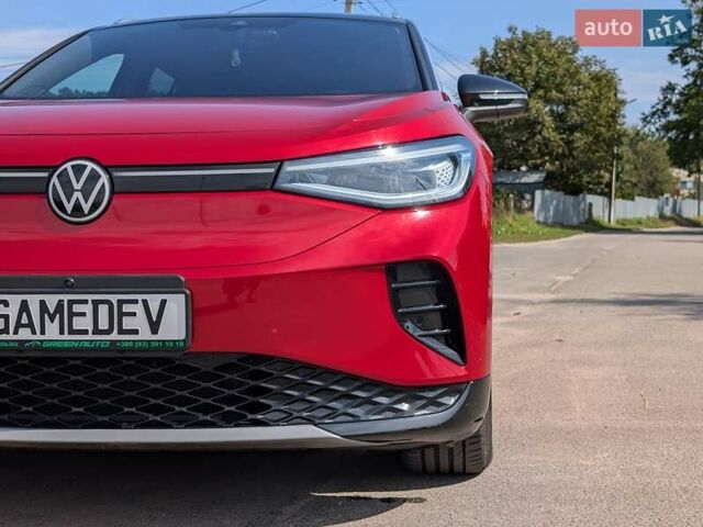 Красный Фольксваген ID.4 Crozz, объемом двигателя 0 л и пробегом 48 тыс. км за 25600 $, фото 2 на Automoto.ua
