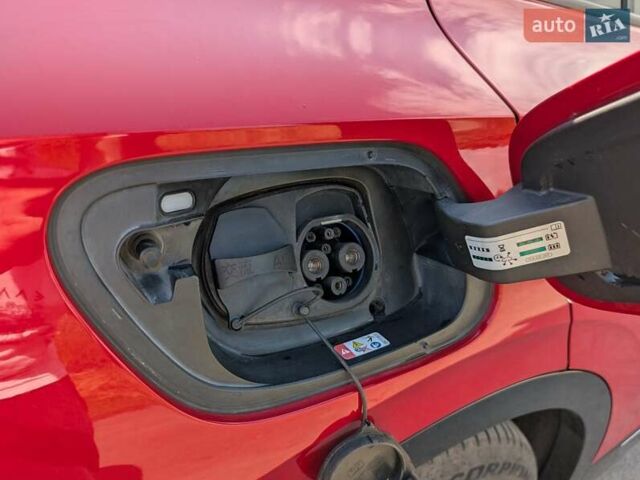 Красный Фольксваген ID.4 Crozz, объемом двигателя 0 л и пробегом 48 тыс. км за 25600 $, фото 31 на Automoto.ua