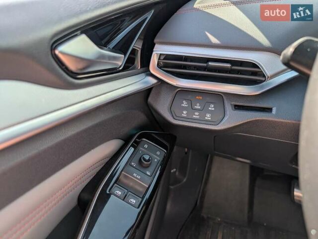 Красный Фольксваген ID.4 Crozz, объемом двигателя 0 л и пробегом 48 тыс. км за 25600 $, фото 21 на Automoto.ua