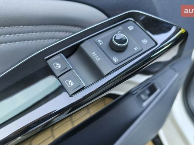 купить новое авто Фольксваген ID.4 Crozz 2024 года от официального дилера Макс Фольксваген фото