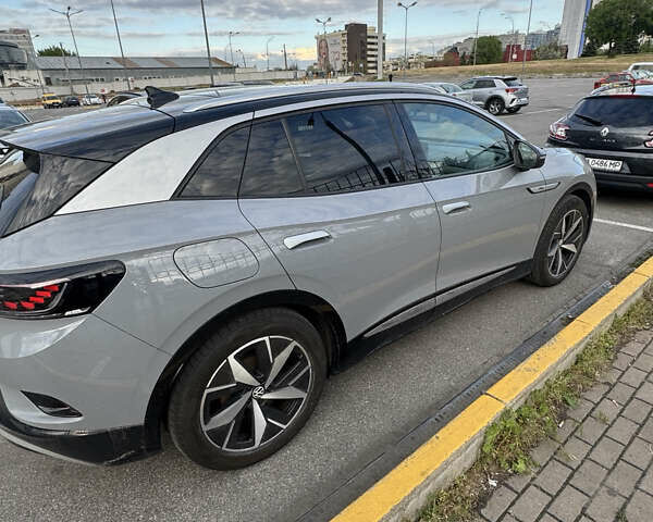 Сірий Фольксваген ID.4 Crozz, об'ємом двигуна 0 л та пробігом 40 тис. км за 23500 $, фото 3 на Automoto.ua