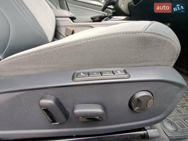 Серый Фольксваген ID.4 Crozz, объемом двигателя 0 л и пробегом 39 тыс. км за 23700 $, фото 10 на Automoto.ua