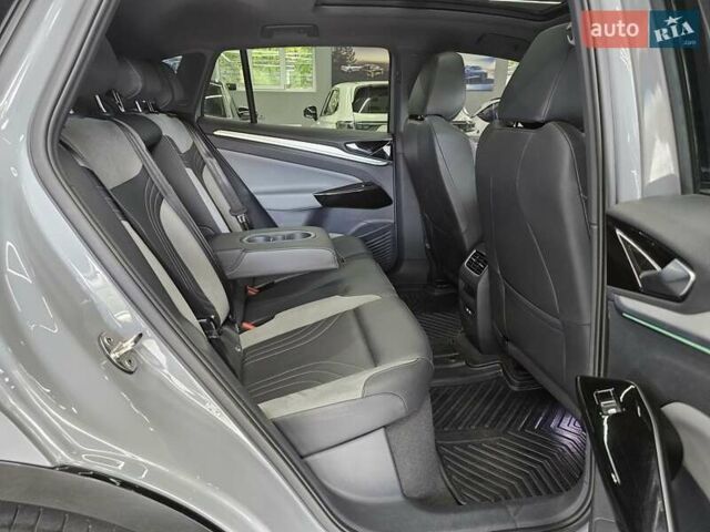 Серый Фольксваген ID.4 Crozz, объемом двигателя 0 л и пробегом 67 тыс. км за 24900 $, фото 23 на Automoto.ua