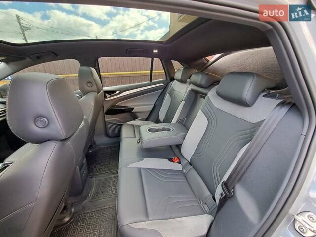 Серый Фольксваген ID.4 Crozz, объемом двигателя 0 л и пробегом 39 тыс. км за 23700 $, фото 3 на Automoto.ua