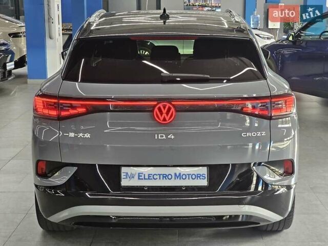 Серый Фольксваген ID.4 Crozz, объемом двигателя 0 л и пробегом 67 тыс. км за 24900 $, фото 4 на Automoto.ua