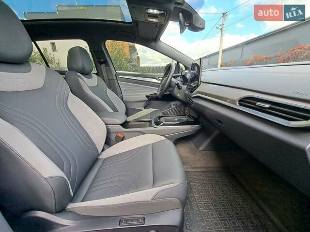 Серый Фольксваген ID.4 Crozz, объемом двигателя 0 л и пробегом 39 тыс. км за 23700 $, фото 4 на Automoto.ua