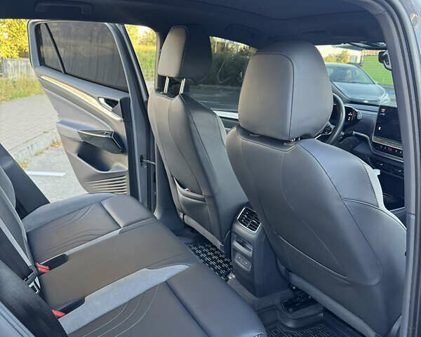 Сірий Фольксваген ID.4 Crozz, об'ємом двигуна 0 л та пробігом 40 тис. км за 24300 $, фото 3 на Automoto.ua