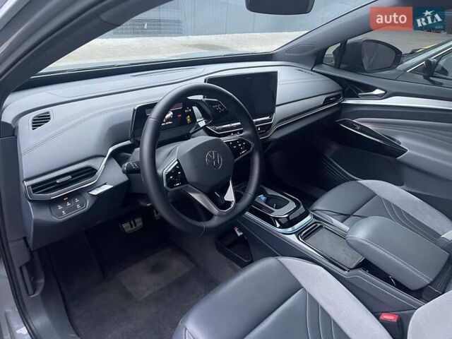 Серый Фольксваген ID.4 Crozz, объемом двигателя 0 л и пробегом 17 тыс. км за 27900 $, фото 5 на Automoto.ua