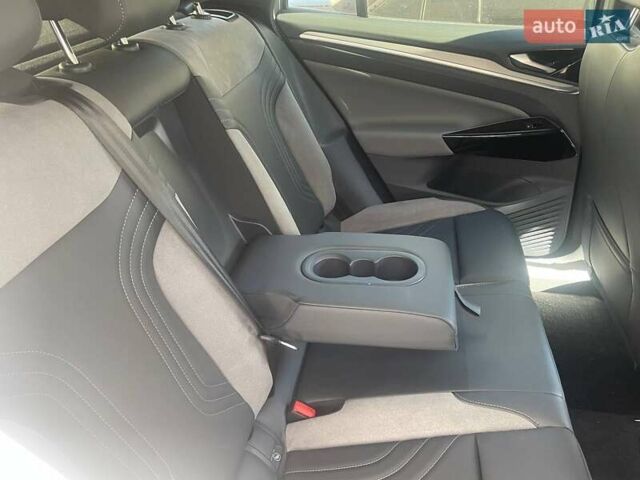 Серый Фольксваген ID.4 Crozz, объемом двигателя 0 л и пробегом 17 тыс. км за 27900 $, фото 9 на Automoto.ua