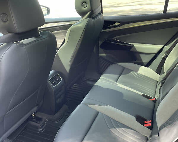 Серый Фольксваген ID.4 Crozz, объемом двигателя 0 л и пробегом 50 тыс. км за 25000 $, фото 11 на Automoto.ua