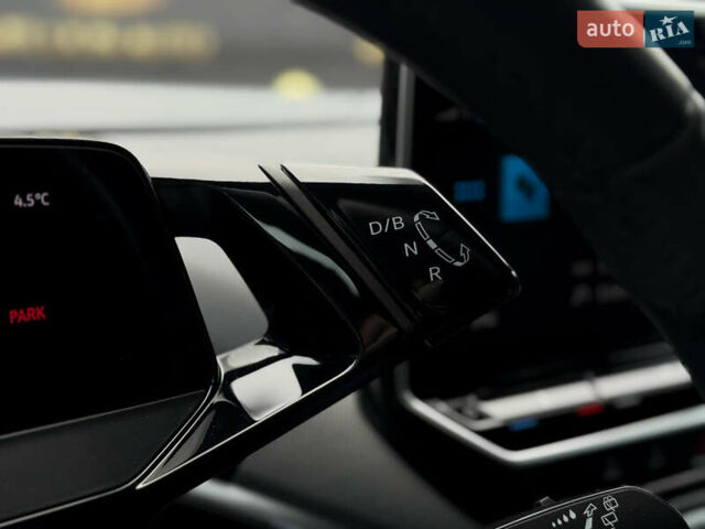 Серый Фольксваген ID.4 Crozz, объемом двигателя 0 л и пробегом 28 тыс. км за 26900 $, фото 28 на Automoto.ua