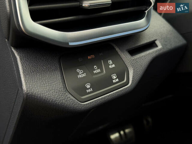 Серый Фольксваген ID.4 Crozz, объемом двигателя 0 л и пробегом 28 тыс. км за 26900 $, фото 17 на Automoto.ua