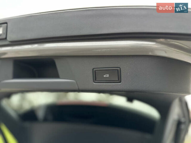 Серый Фольксваген ID.4 Crozz, объемом двигателя 0 л и пробегом 72 тыс. км за 23500 $, фото 45 на Automoto.ua