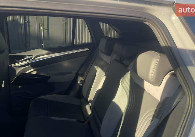 Сірий Фольксваген ID.4 Crozz, об'ємом двигуна 0 л та пробігом 7 тис. км за 29999 $, фото 42 на Automoto.ua