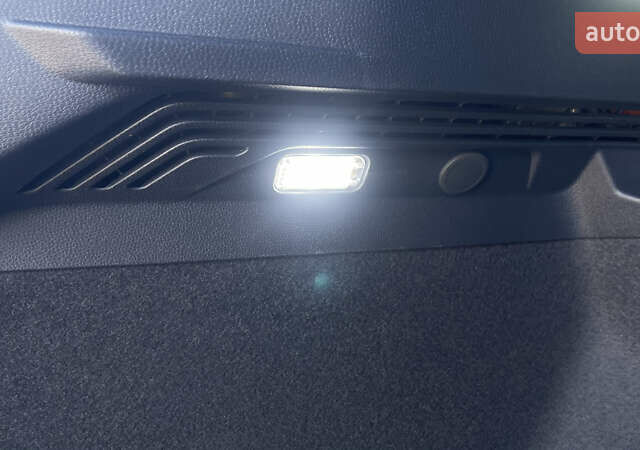 Сірий Фольксваген ID.4 Crozz, об'ємом двигуна 0 л та пробігом 7 тис. км за 29999 $, фото 35 на Automoto.ua