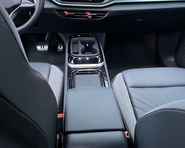 Серый Фольксваген ID.4 Crozz, объемом двигателя 0 л и пробегом 29 тыс. км за 28000 $, фото 16 на Automoto.ua