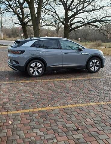 Серый Фольксваген ID.4 Crozz, объемом двигателя 0 л и пробегом 49 тыс. км за 27500 $, фото 3 на Automoto.ua