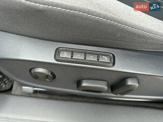 Серый Фольксваген ID.4 Crozz, объемом двигателя 0 л и пробегом 72 тыс. км за 23500 $, фото 23 на Automoto.ua