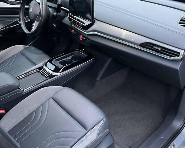 Серый Фольксваген ID.4 Crozz, объемом двигателя 0 л и пробегом 29 тыс. км за 28000 $, фото 5 на Automoto.ua