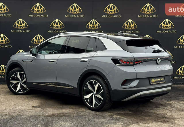 Серый Фольксваген ID.4 Crozz, объемом двигателя 0 л и пробегом 28 тыс. км за 26900 $, фото 3 на Automoto.ua