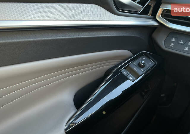 Сірий Фольксваген ID.4 Crozz, об'ємом двигуна 0 л та пробігом 7 тис. км за 29999 $, фото 51 на Automoto.ua