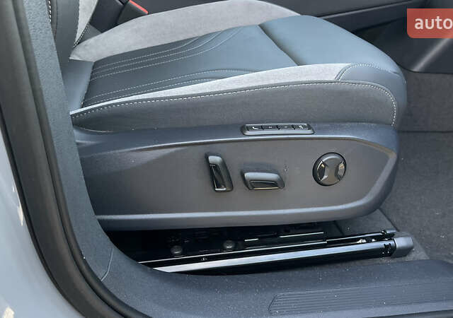 Сірий Фольксваген ID.4 Crozz, об'ємом двигуна 0 л та пробігом 7 тис. км за 29999 $, фото 79 на Automoto.ua