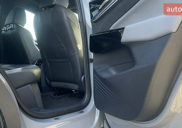 Сірий Фольксваген ID.4 Crozz, об'ємом двигуна 0 л та пробігом 7 тис. км за 29999 $, фото 38 на Automoto.ua