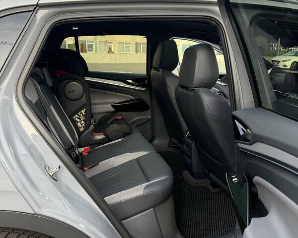 Серый Фольксваген ID.4 Crozz, объемом двигателя 0 л и пробегом 26 тыс. км за 26000 $, фото 9 на Automoto.ua