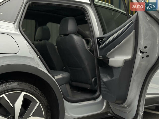 Серый Фольксваген ID.4 Crozz, объемом двигателя 0 л и пробегом 66 тыс. км за 24800 $, фото 18 на Automoto.ua