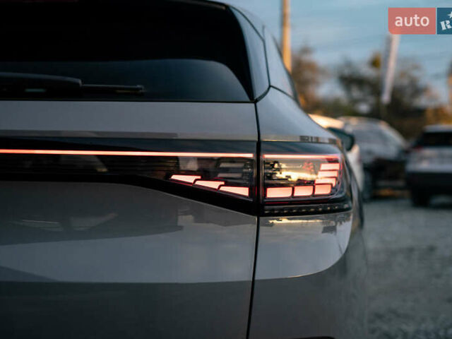 Серый Фольксваген ID.4 Crozz, объемом двигателя 0 л и пробегом 14 тыс. км за 27900 $, фото 7 на Automoto.ua