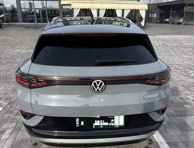 Серый Фольксваген ID.4 Crozz, объемом двигателя 0 л и пробегом 40 тыс. км за 25400 $, фото 4 на Automoto.ua