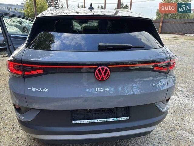 Серый Фольксваген ID.4 Crozz, объемом двигателя 0 л и пробегом 1 тыс. км за 27700 $, фото 6 на Automoto.ua